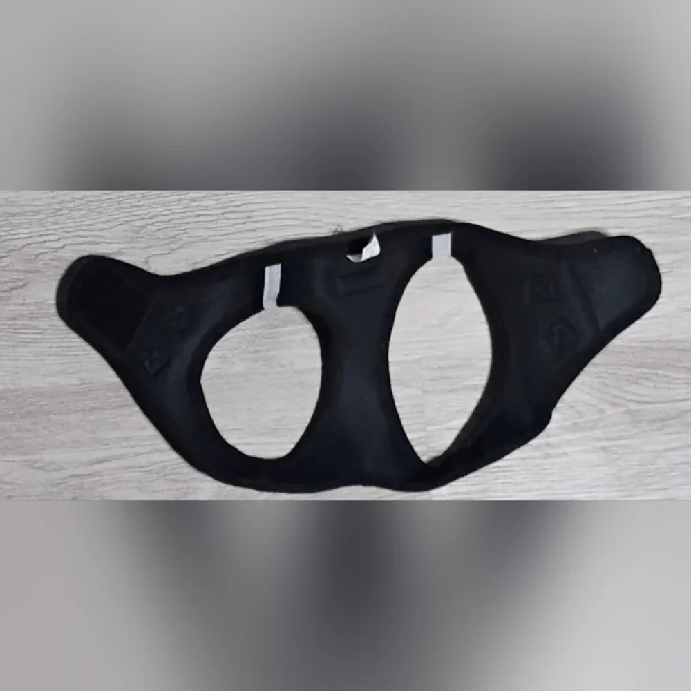 Voyager Black Dog Harness Medium Size